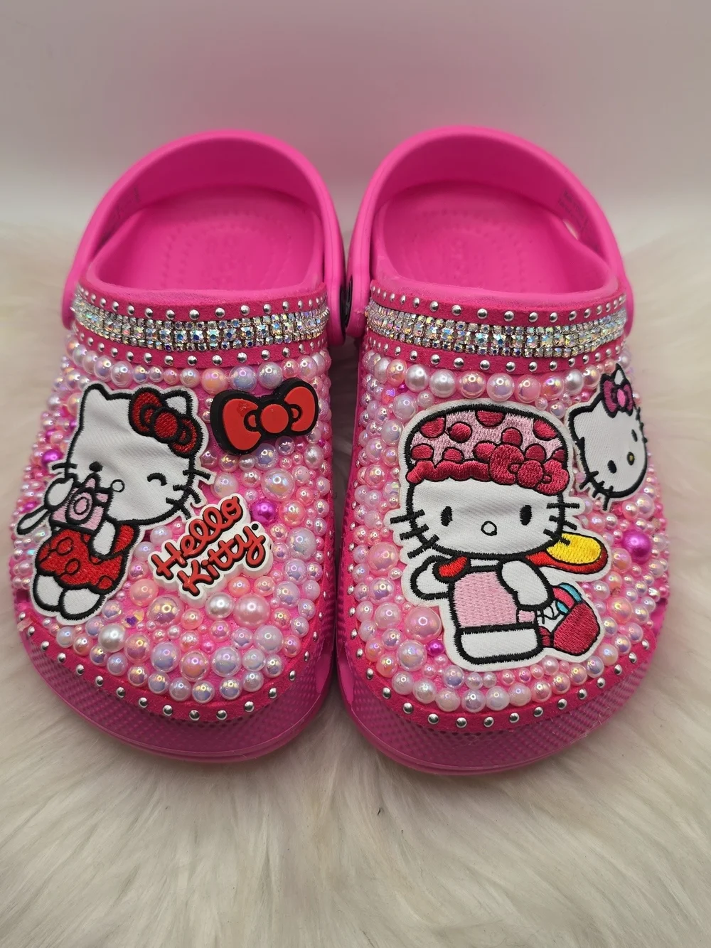 CROCS Kids Hello Kitty Pink Pearl & Rhinestone Clogs